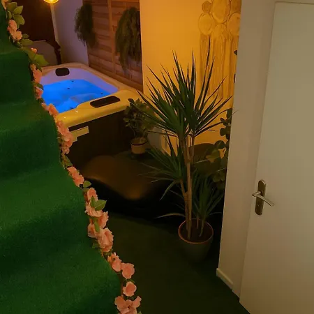 Escapade Secrete Nyaraló *